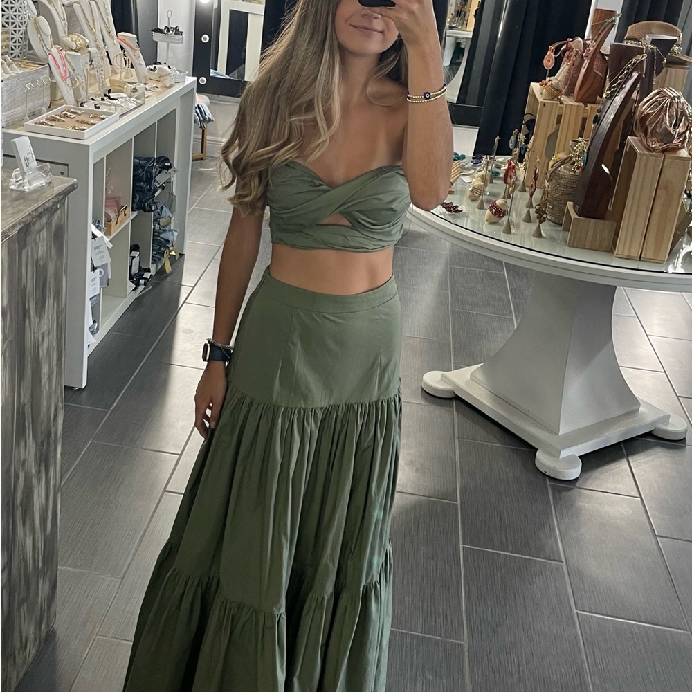 Elegant Green Maxi Skirt